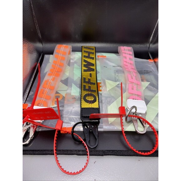 Off White keychain Lot Of 3 New With Bags - Picture 1 of 3